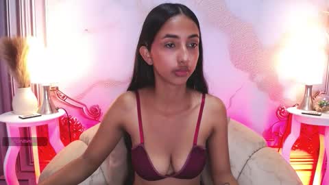 Snapshot of sweetylally chatting on September 15, 12:13 pm LAURA online show from September 15, 12:13 pm