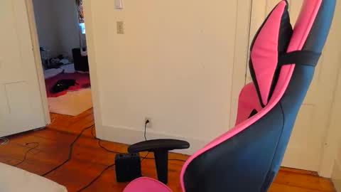 ashley blayde online show from April 6, 10:33 pm