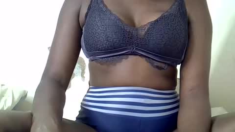Snapshot of swt_lov chatting on September 19, 7:24 pm swt_lov online show from September 19, 7:24 pm