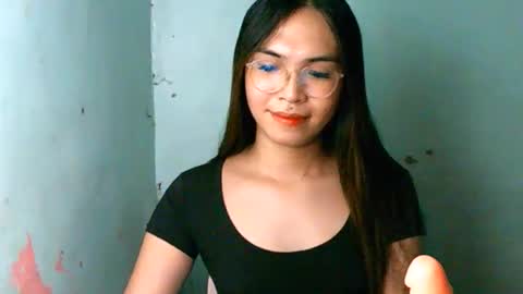 Snapshot of swyt_soleil chatting on September 16, 8:17 pm swyt_soleil online show from September 16, 8:17 pm