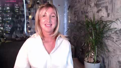 Sylvia online show from October 23, 7:58 am