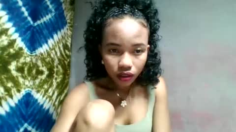 Sylviette online show from May 30, 5:32 pm