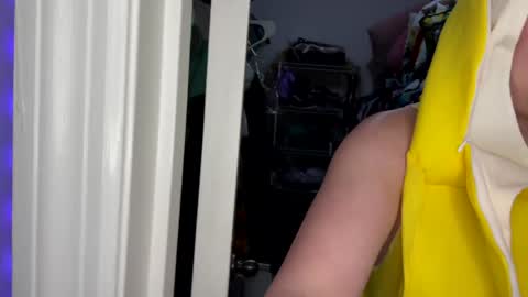 Jennah online show from September 25, 11:13 pm