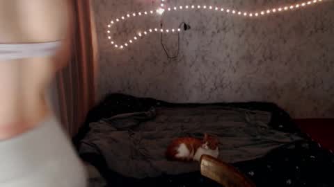 SyrenDixon online show from October 18, 2:09 pm