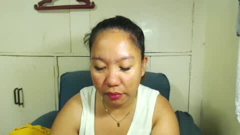 Snapshot of takemetoheavenbaby chatting on March 7, 1:53 am anne online show from March 7, 1:53 am