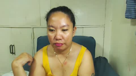 Snapshot of takemetoheavenbaby chatting on January 24, 3:00 am anne online show from January 24, 3:00 am
