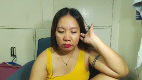 Snapshot of takemetoheavenbaby chatting on January 28, 3:35 pm anne online show from January 28, 3:35 pm