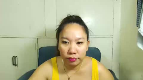 Snapshot of takemetoheavenbaby chatting on February 23, 1:34 pm anne online show from February 23, 1:34 pm
