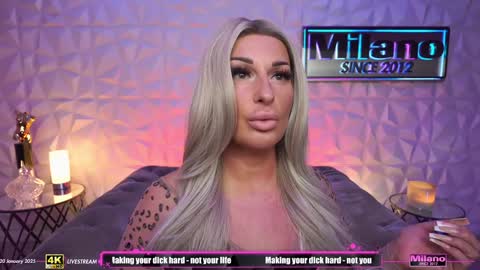 Snapshot of tamaramilano chatting on January 20, 9:13 am TamaraMilano online show from January 20, 9:13 am