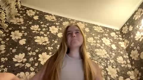 Karina online show from May 21, 6:06 pm