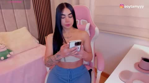 Snapshot of tammy_w chatting on October 19, 3:58 pm Tammy online show from October 19, 3:58 pm