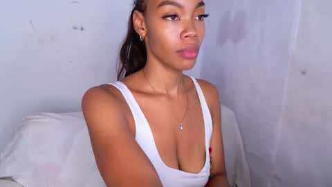 tamylynn online show from April 13, 3:57 pm