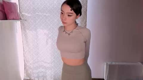 Melissa online show from May 9, 12:18 pm