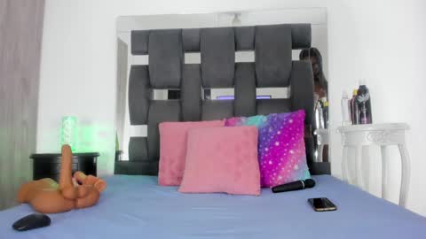 Snapshot of tanyyaa chatting on February 8, 11:46 pm Tanya online show from February 8, 11:46 pm