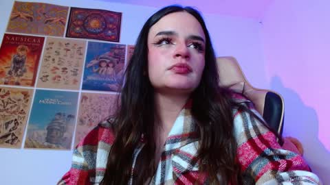    online show from December 6, 5:11 pm