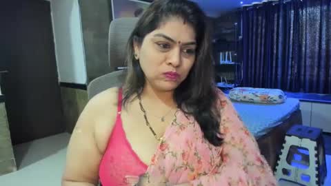 Snapshot of tarivishu23 chatting on January 15, 2:38 am tarivishu23 online show from January 15, 2:38 am