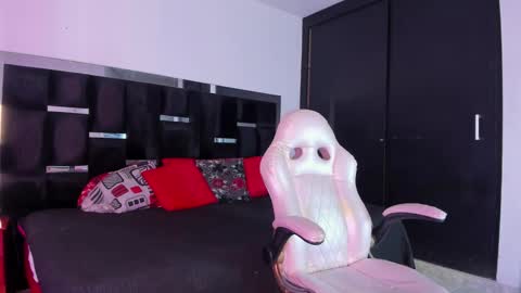 tashasant online show from November 9, 2:07 am