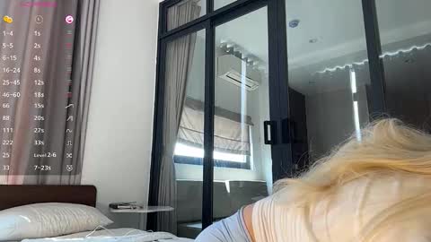 Viola online show from December 5, 4:56 am