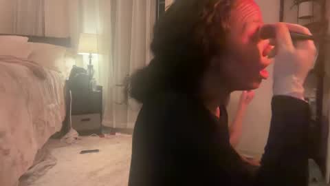 Snapshot of tatiannatease chatting on January 19, 1:43 am Tatianna Marie online show from January 19, 1:43 am