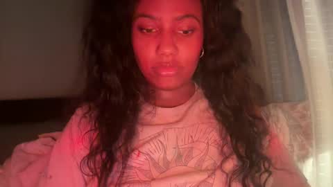 Snapshot of tatiannatease chatting on January 19, 12:17 pm Tatianna Marie online show from January 19, 12:17 pm