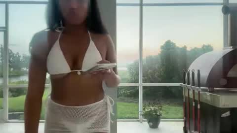 Snapshot of tatiannatease chatting on October 19, 10:45 pm Tatianna Marie online show from October 19, 10:45 pm