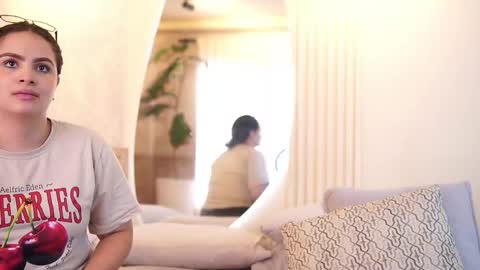 Teylor  Kim online show from November 1, 8:46 pm