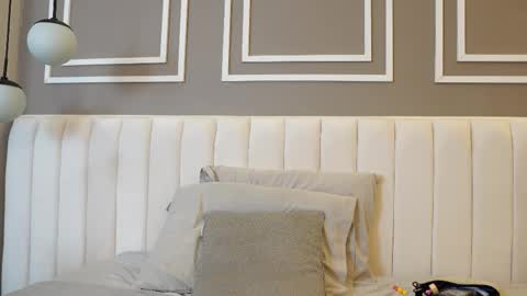 Teylor  Kim online show from November 15, 8:32 pm