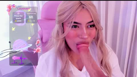 taylor_cupper_ online show from October 27, 4:41 am