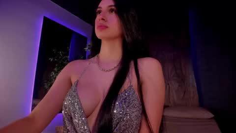 Snapshot of taylor_jonnees chatting on February 11, 3:51 pm Taylor  Help me to get 100 thumbs up online show from February 11, 3:51 pm