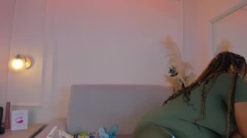 Taylor  online show from January 4, 4:55 am