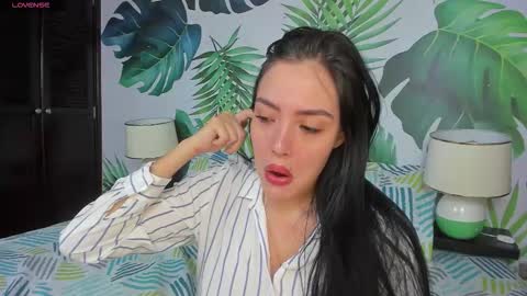 Snapshot of taylor_sweet_605214 chatting on October 6, 8:02 pm Taylor Sweet online show from October 6, 8:02 pm