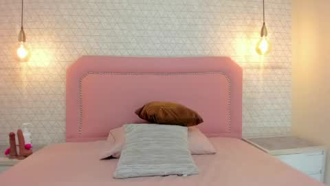 TAYLOR  online show from April 18, 3:42 am