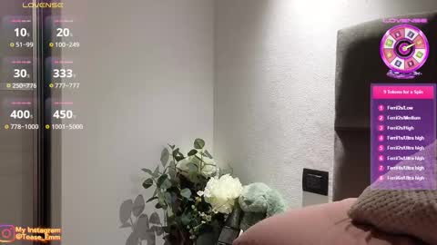 Em online show from January 19, 6:32 pm