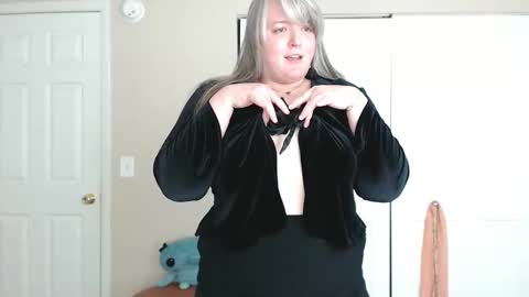 teases online show from February 24, 6:17 pm