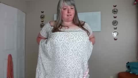 teases online show from April 12, 2:20 pm