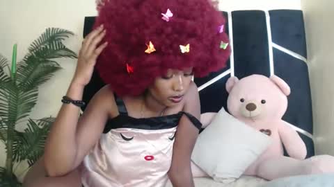 Kittie online show from April 21, 7:04 am