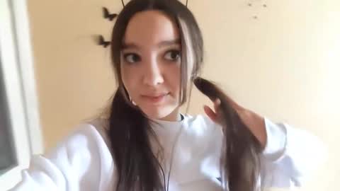 Kimi online show from November 8, 9:58 am