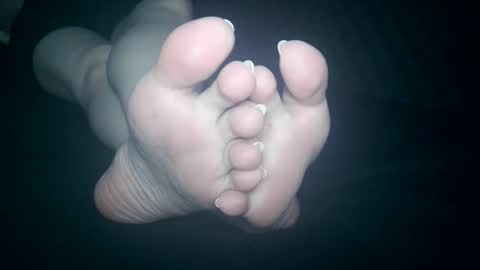 Viv West online show from October 21, 3:43 am