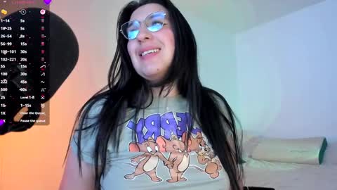 Maddie online show from April 11, 1:12 am