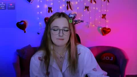 ur Louise online show from March 19, 4:06 am