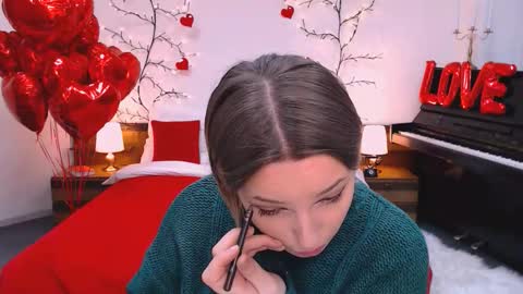 Lisa online show from February 13, 1:24 pm