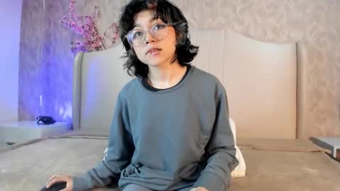 terumikitty online show from March 29, 8:30 pm