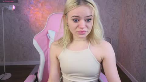 Tessa online show from April 21, 12:58 am