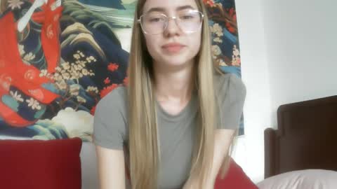 tessa_calmness online show from March 15, 4:03 am