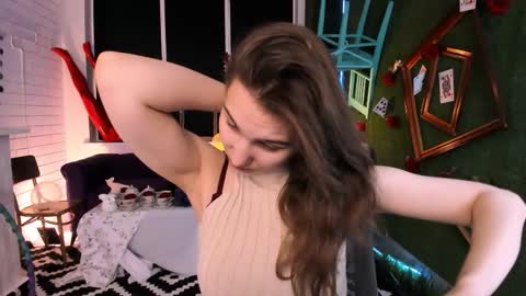 Tessa online show from September 29, 5:23 am