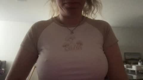 Daphne Summers online show from March 27, 5:46 pm