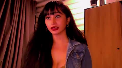 th3r3sa online show from December 4, 3:10 pm