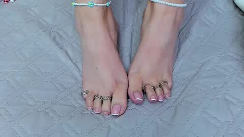 Thaily online show from September 12, 8:16 pm