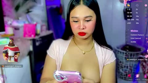 Ms. Thalia online show from February 25, 6:28 pm