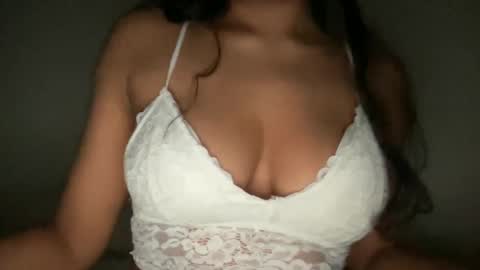 Snapshot of thatgirlmelanie chatting on September 10, 4:23 am Melanie online show from September 10, 4:23 am